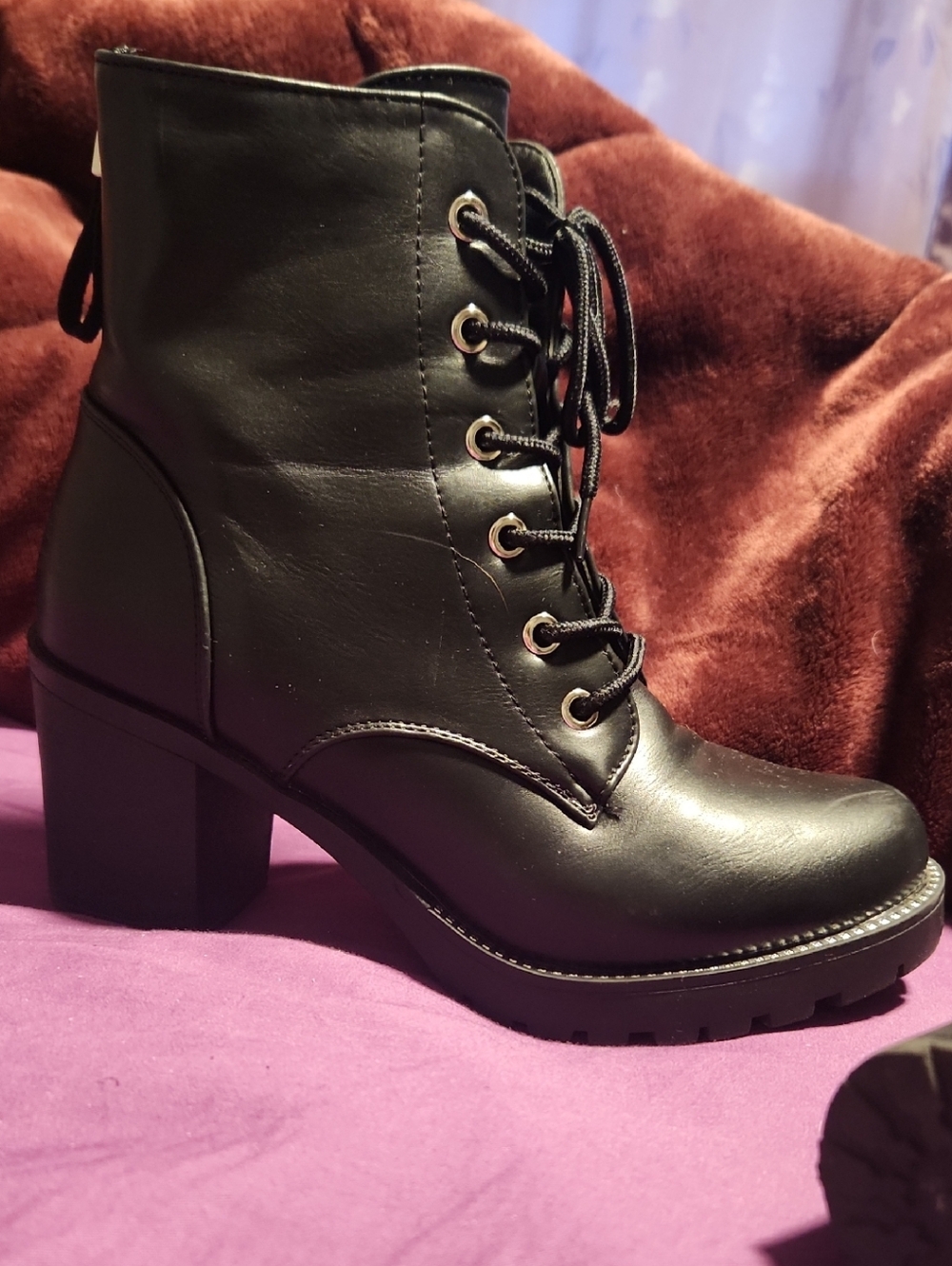 Women’s Black Lace-Up Block Heel Ankle Boots